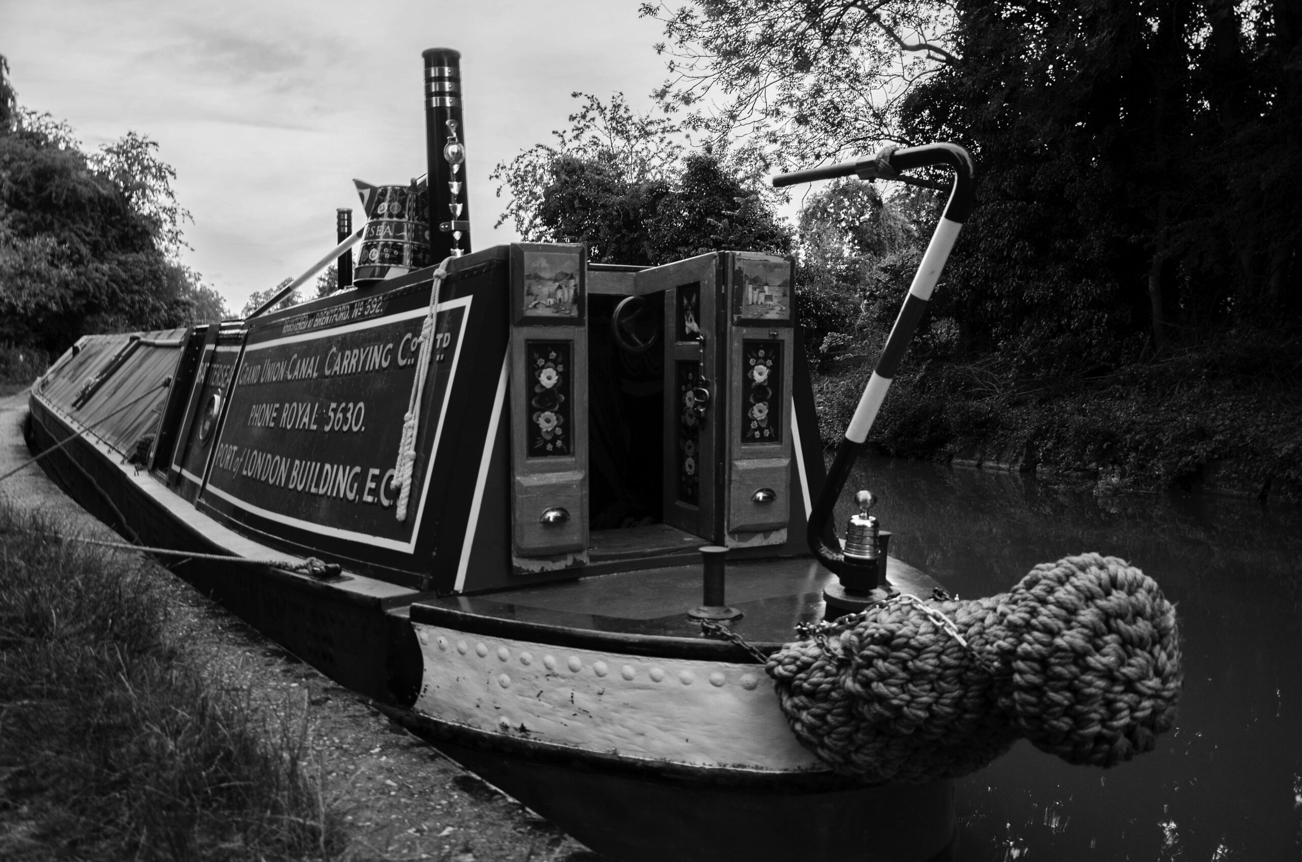 Braunston Black and white